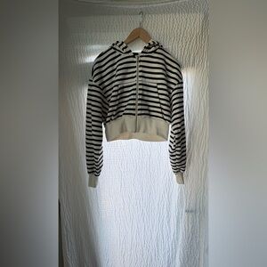Forever 21 Black and White Striped Sweater